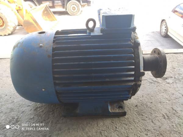 Продам электродвигатели 5А225М2 55 кВт и 5АМ250S2 75 кВт